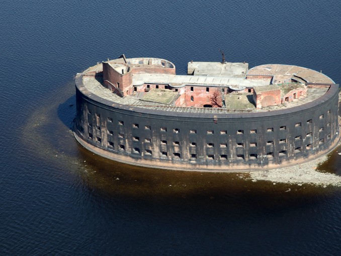 Kronstadt, fortezza e base navale - In Russia con Max