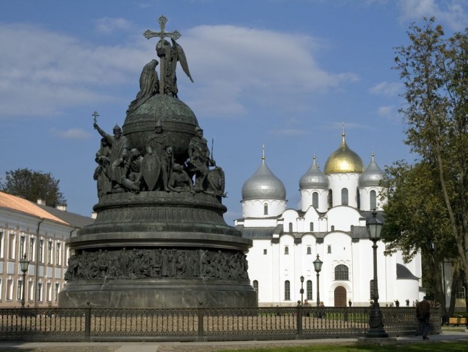 Tour San Pietroburgo e Vieliky Novgorod - In Russia con Max