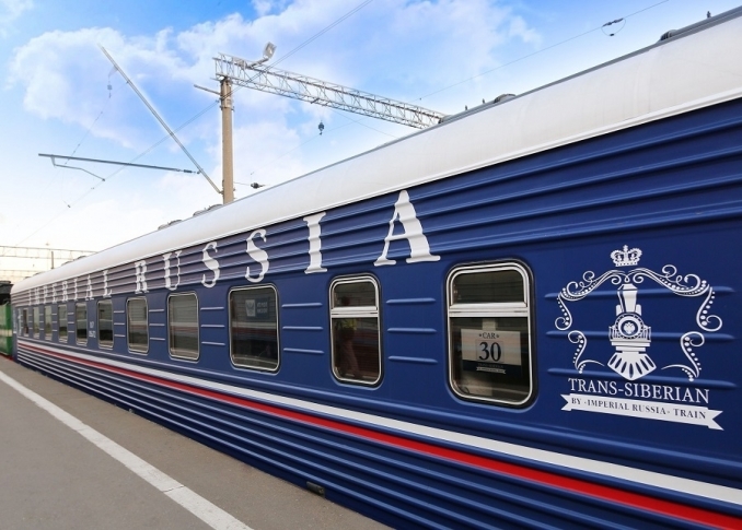 From Moscow to Vladivostok on regular trains - In Russia con Max